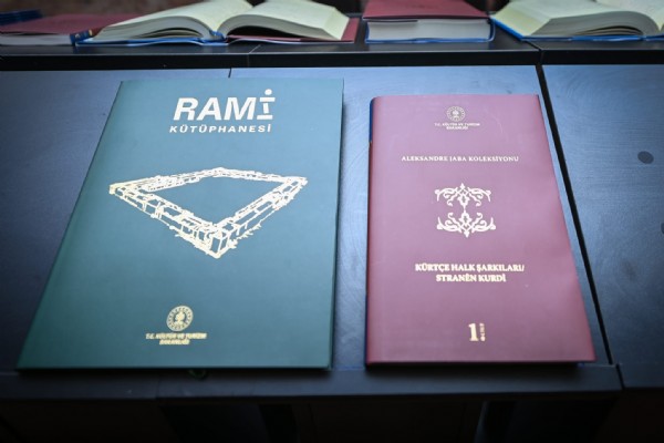 KÜRTÇE YAZILI MİRAS VE RAMİ’NİN DÖNÜŞÜM HİKÂYESİ KİTAPLARDA BULUŞTU! BAKAN ERSOY’DAN MİLLÎ KÜTÜPHANEDE BİRLİK VE KARDEŞLİK MESAJI